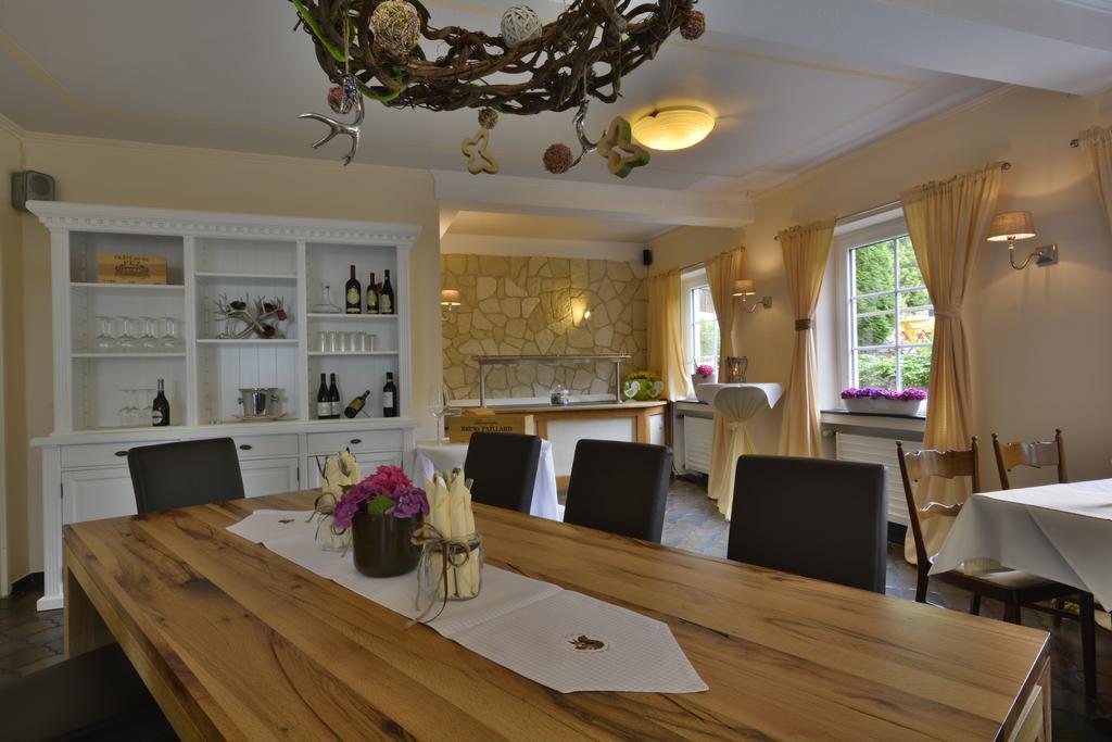 Waldhotel Im Wiesengrund Hurtgenwald Ngoại thất bức ảnh