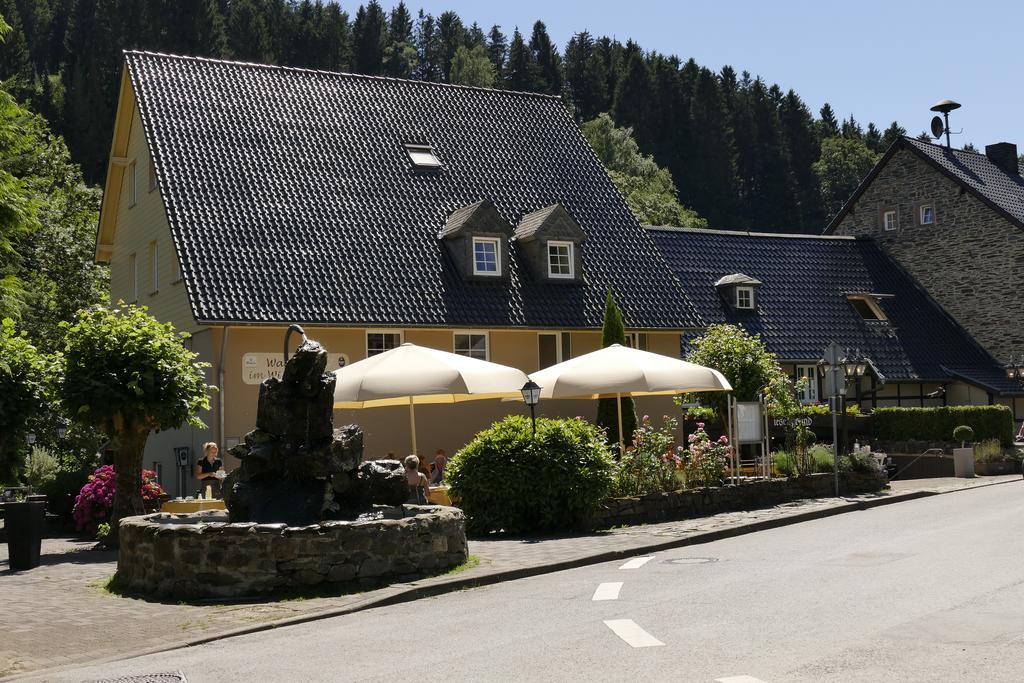 Waldhotel Im Wiesengrund Hurtgenwald Ngoại thất bức ảnh