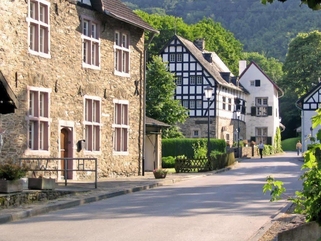 Waldhotel Im Wiesengrund Hurtgenwald Ngoại thất bức ảnh